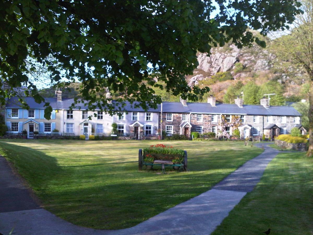 The Coach House Hotel Beddgelert Buitenkant foto